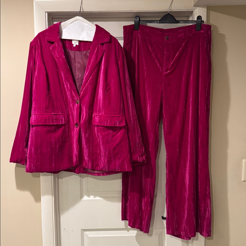 Ellison Fuchsia Velvet Suit Set